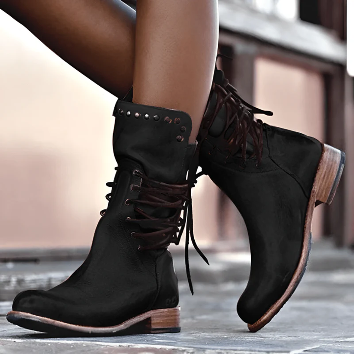 Amélie - Leather Ankle Boots with Laces