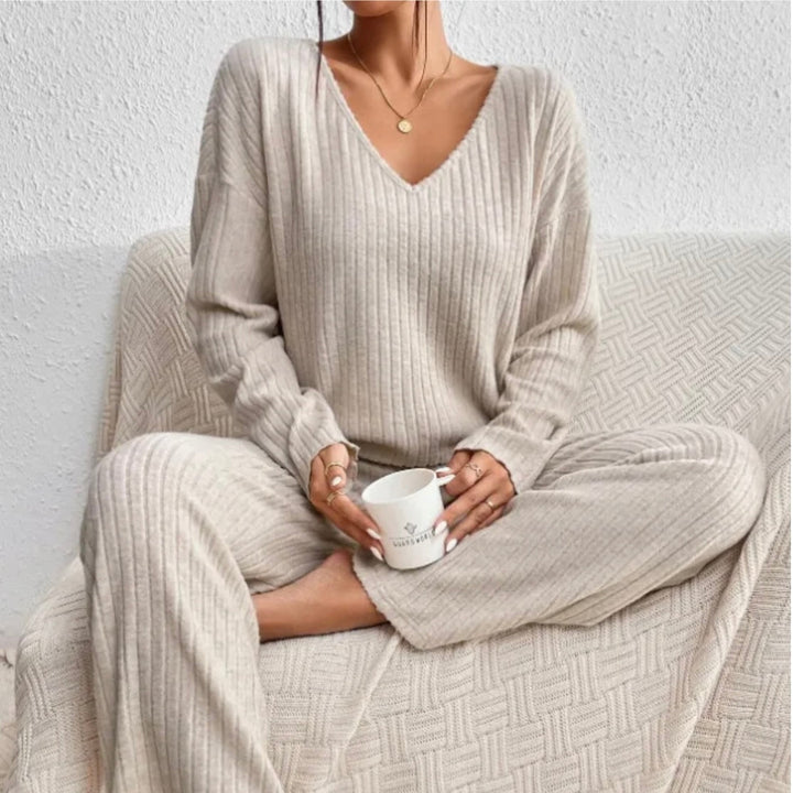 KATHY - KNITTED - 2 - PIECE SET